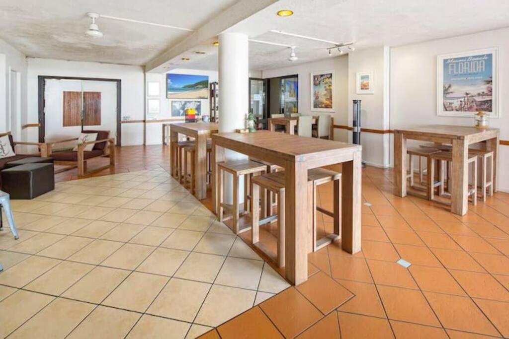 Ocean View 33A Studio Pool Ocean View Wifi Airlie Beach Eksteriør billede